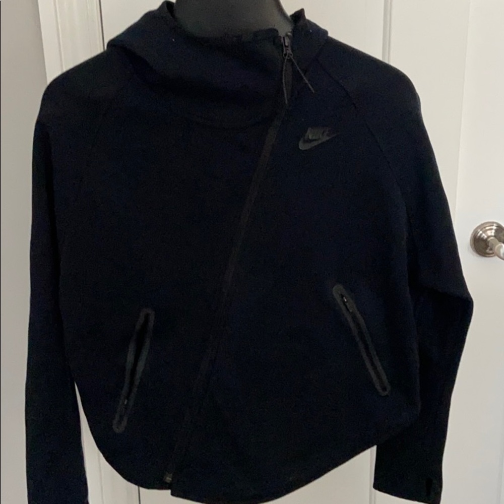 Nike tech hoodie size medium